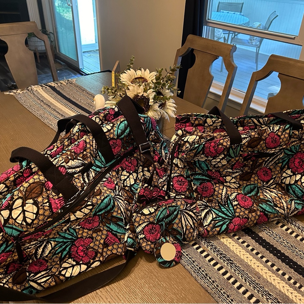 Vera Bradley 3 piece weekend set